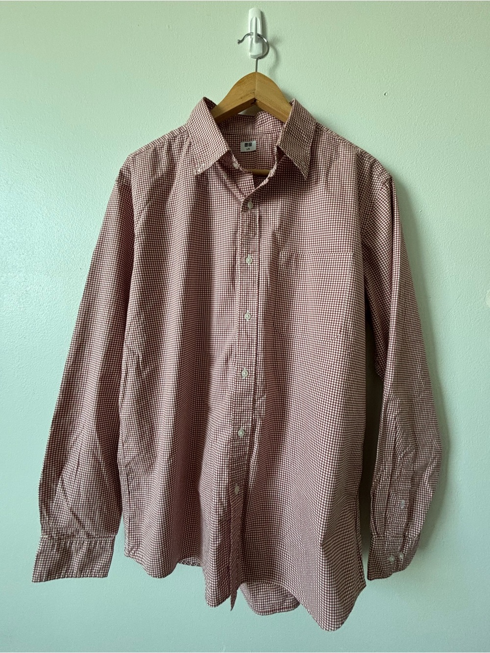 Uniqlo Men's Red Micro-Check Button-Up Dress Shirt